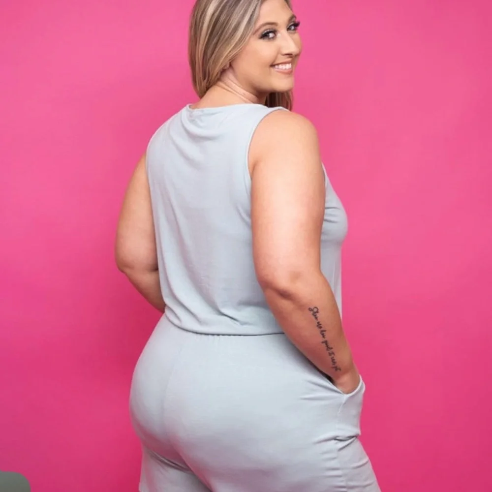 NWT Zenana xl romper with pockets! - Picture 2 of 3